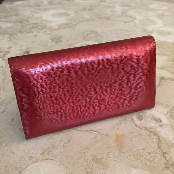 GUCCI Red Shiny Leather Interlocking G Heart Flap Long Wallet - Picture 2 of 14